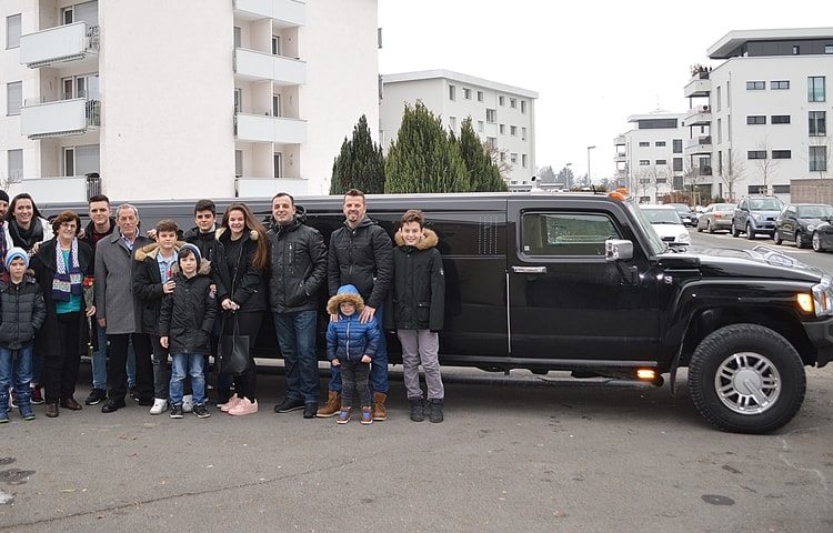airport-abholung-hummer-nach-zug