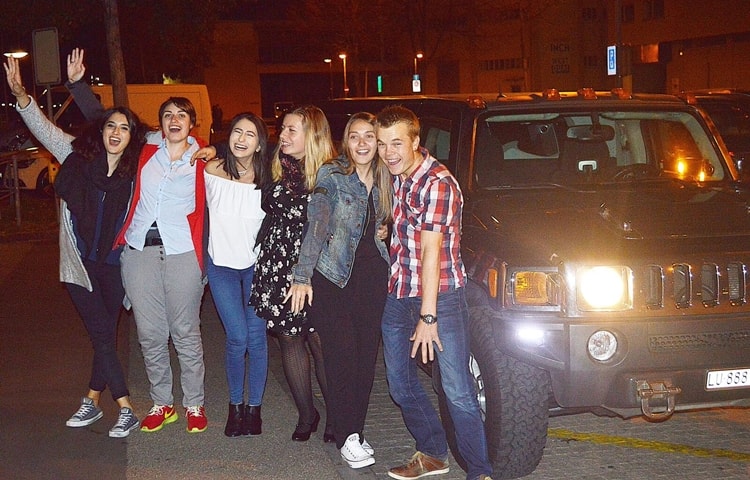 alessias-hummer-limousinen-fahrt