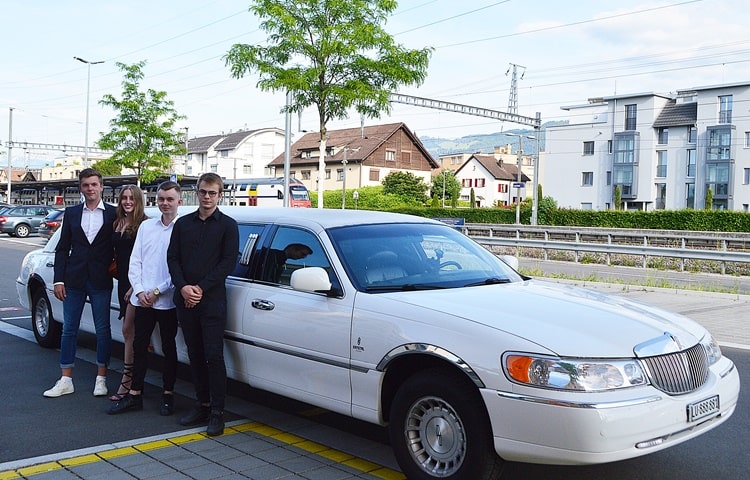 andy-und-irne-hochzeitstags-limousine