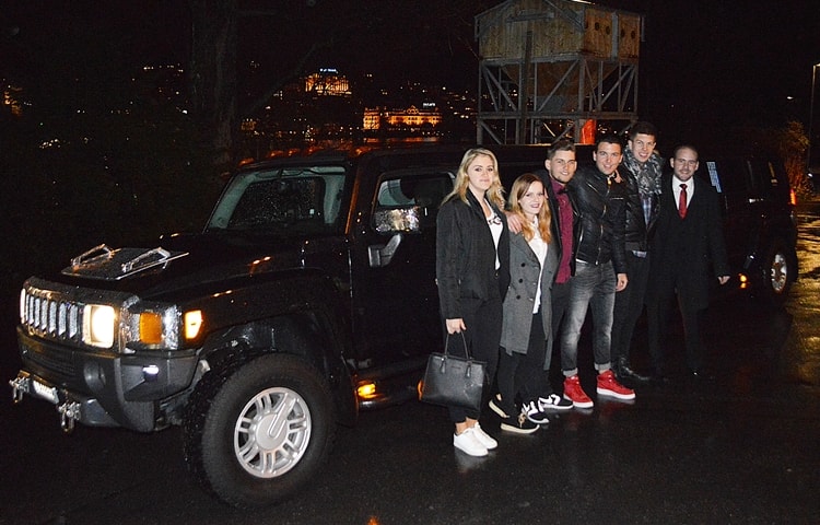 bryans-hummer-limo-in-luzern