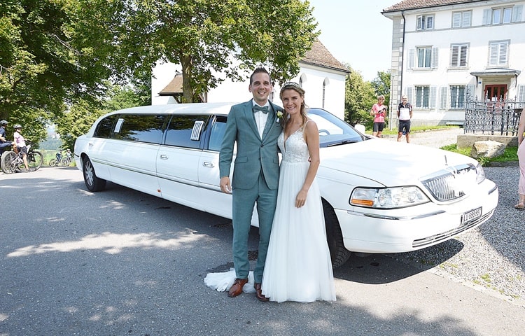 celina-und-philipps-hochzeitslimousine