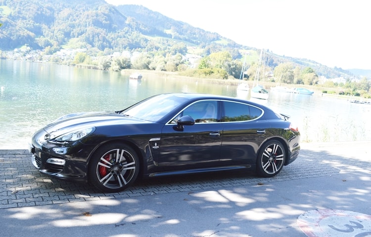 executive-chauffeur-limousine