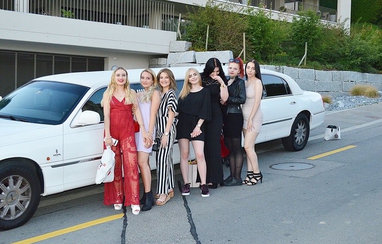geburtstag-limo-in-luzern-fuer-zwillinge