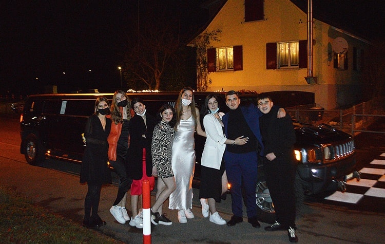 gertis-geburtstag-hummer-limo