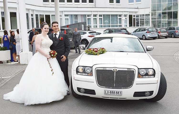 hochzeit-im-ag-mit-chrysler-300-limo