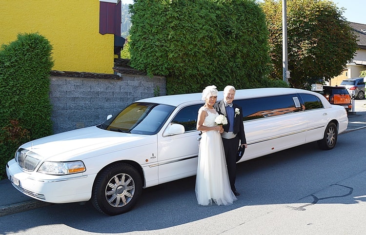 hochzeit-in-kriens-mit-lincoln-limo