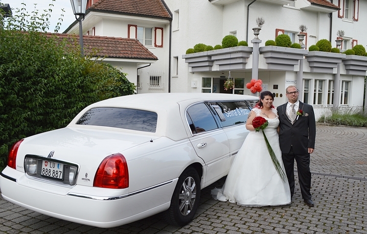 hochzeitslimousine-fuer-selina-rico