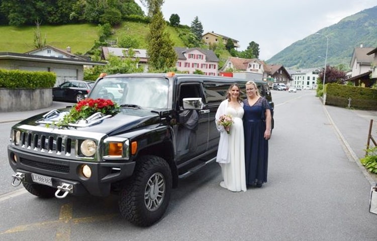 hummer-limo-adriana-ricardo