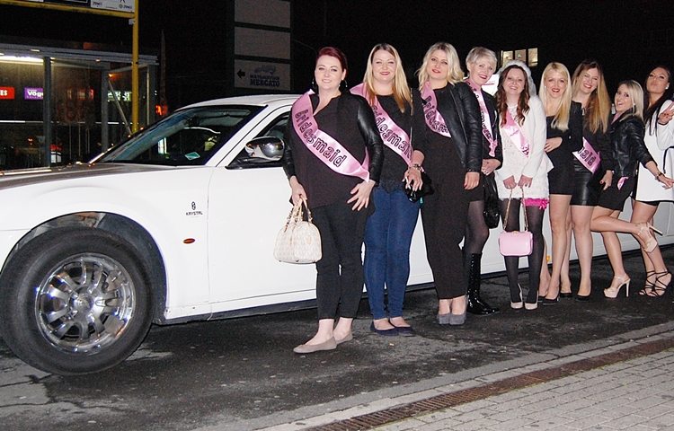 ivanas-poltertour-mit-stretchlimo