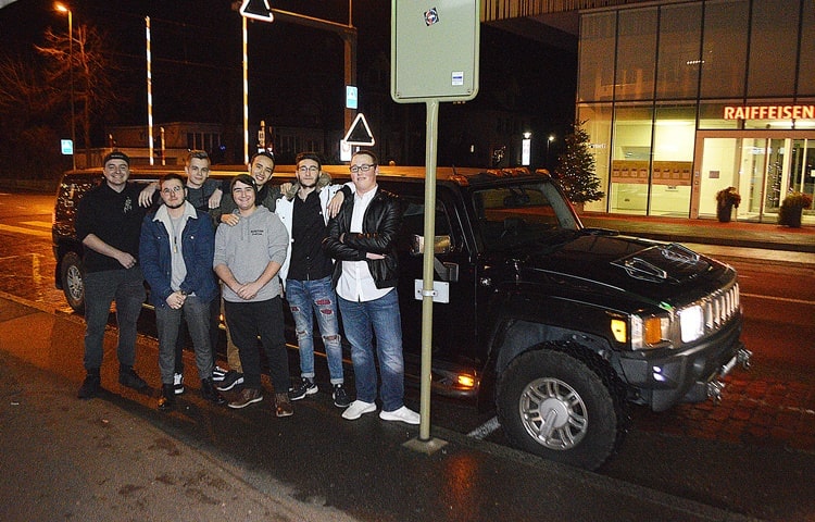 livias-und-christophs-hummerlimousine