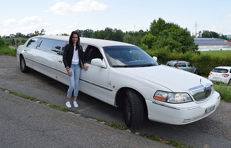luanas-konfirmationsgeschenk-mit-der-limo