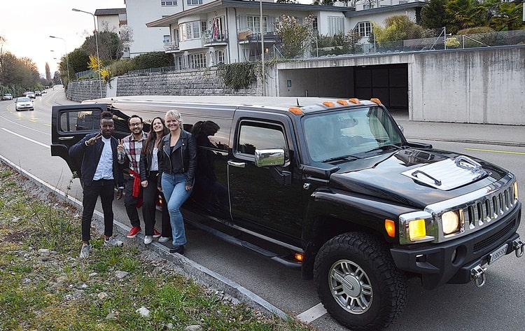 manuels-geburtstag-fahrt-mit-der-hummer-limo