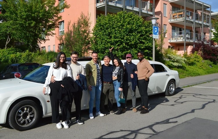 olegs-chrysler-geburtag-limo