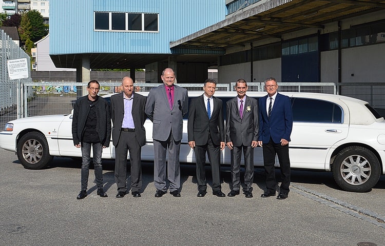 rene-und-stefanie-hummer-limo-hochzeit