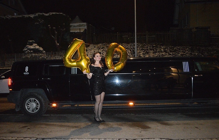 suzanas-hummer-limo-service
