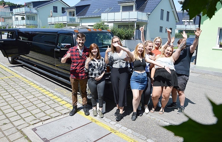 svenjas-stretchlimousine-ueberraschung-zum-geburtstag