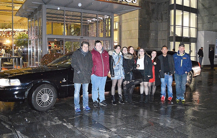 team-weihnachtslimo-in-pfaeffikon