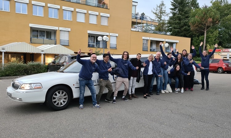 tolle-stretchlimo-zur-verabschiedung