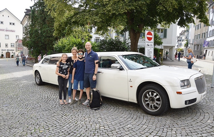 yasis-toller-tag-mit-der-geburtstag-limousine